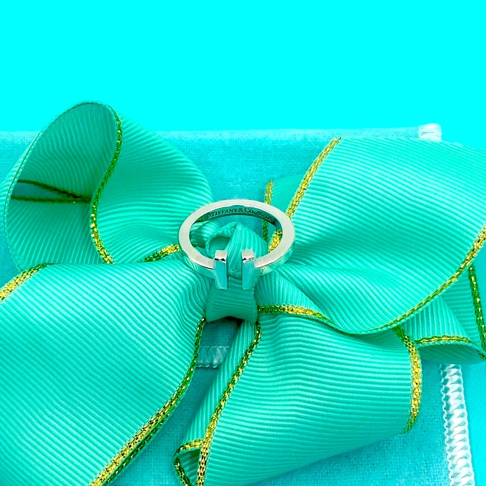 Tiffany and co t ring